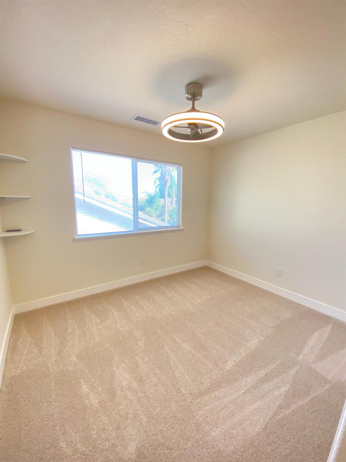 Gustine, California 95322, United States, 4 Bedrooms Bedrooms, ,3 BathroomsBathrooms,Residential,Active,218503