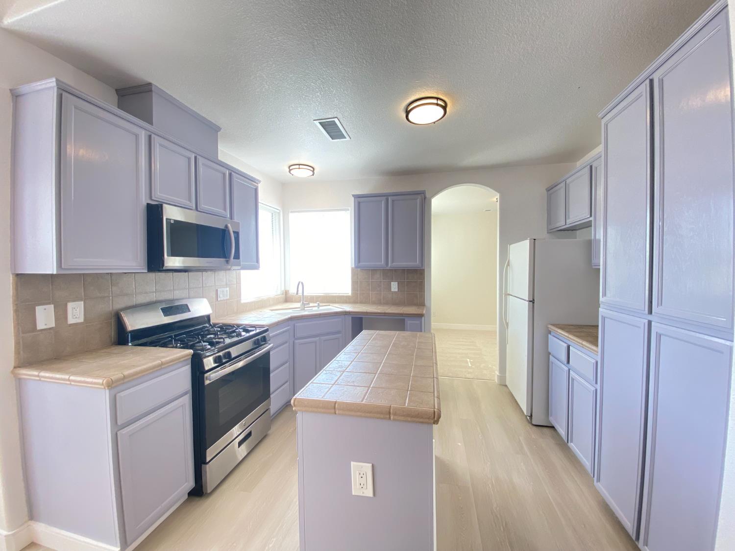 Gustine, California 95322, United States, 4 Bedrooms Bedrooms, ,3 BathroomsBathrooms,Residential,Active,218503