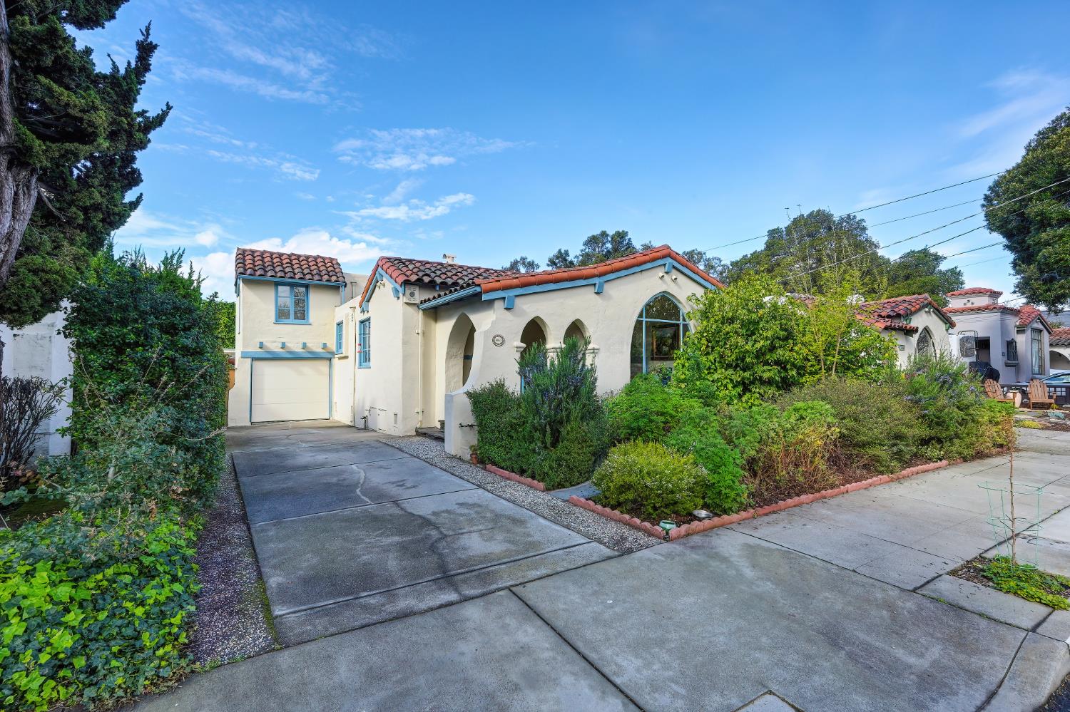 1053 San Jose Street