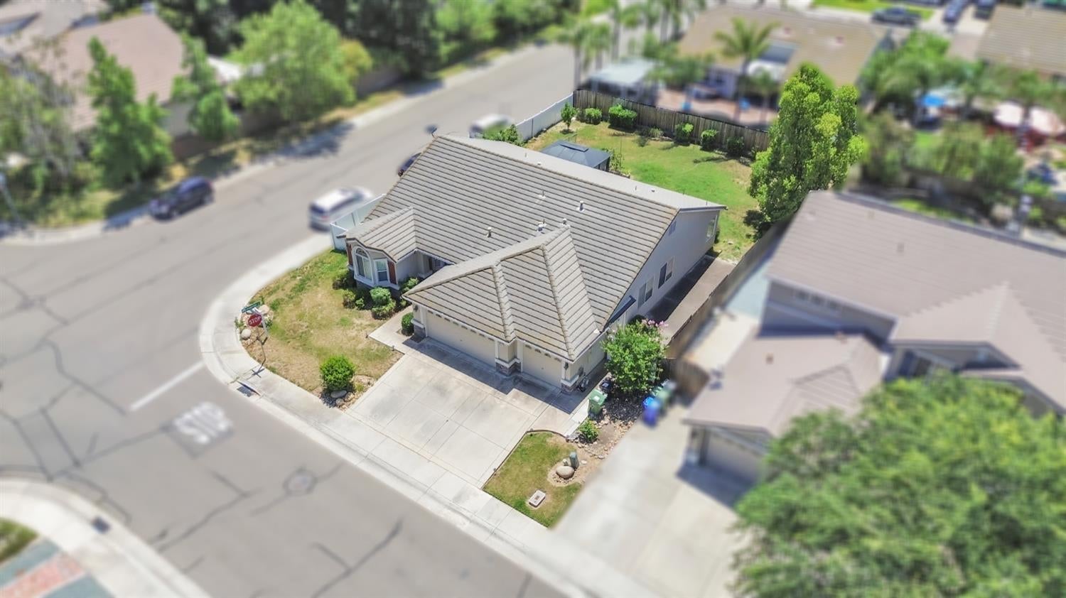 9516 Grasmeer Way