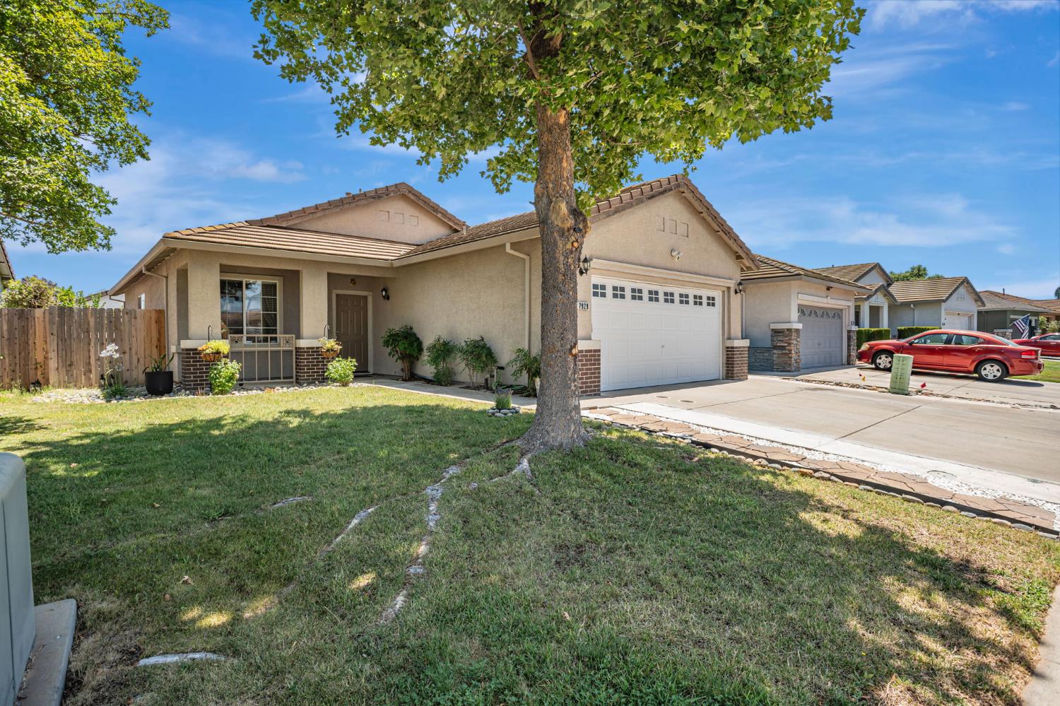 7929 Symington