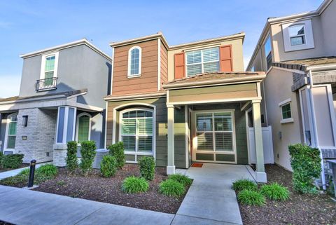 3280 Hummingbird Court West Sacramento CA 95691