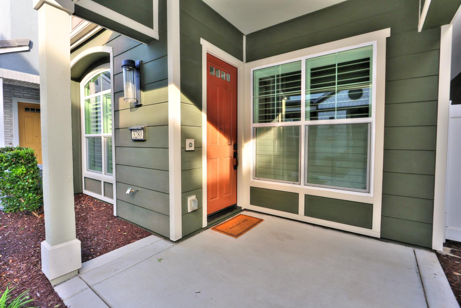 3280 Hummingbird Court