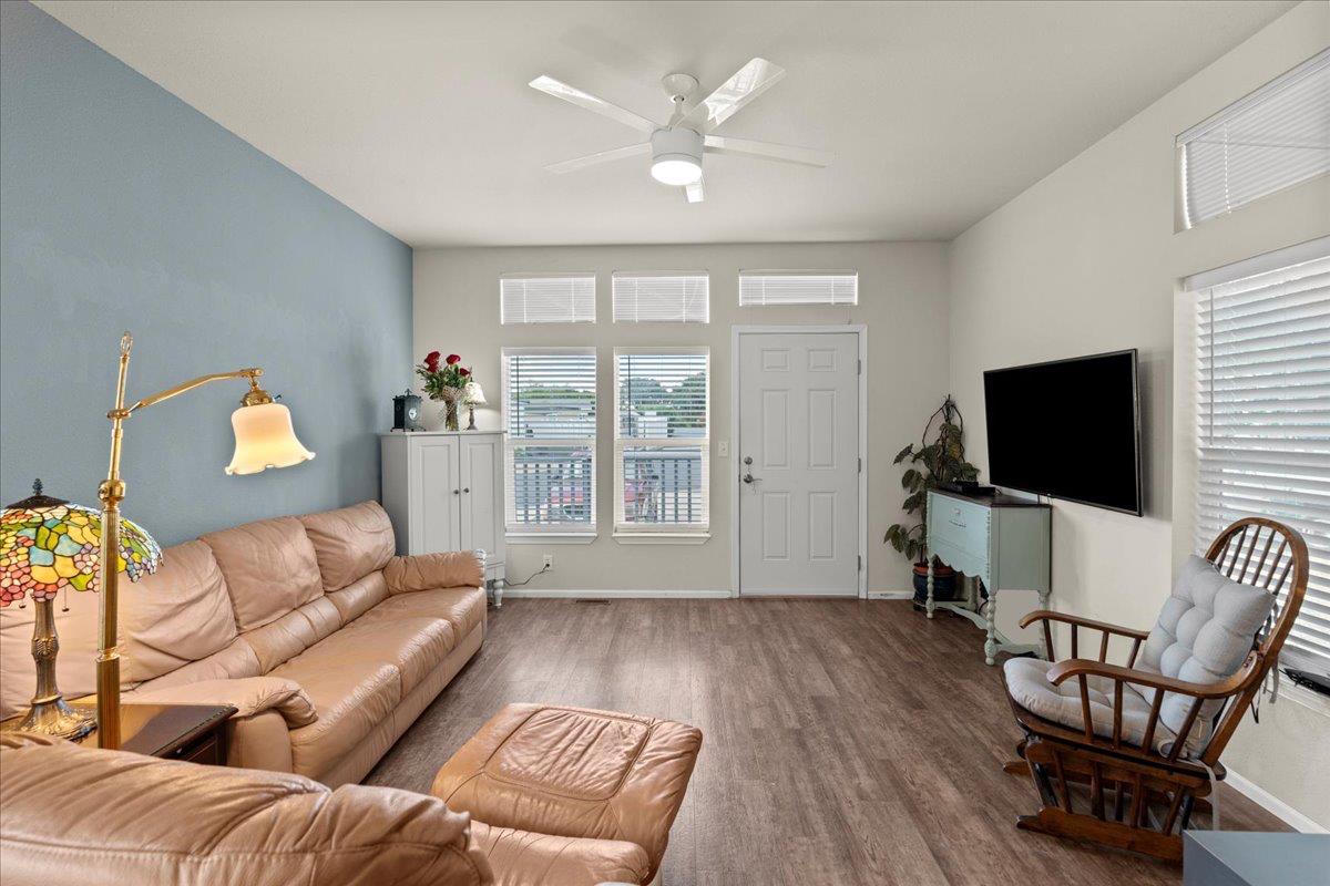4800 Auburn Folsom Rd 70