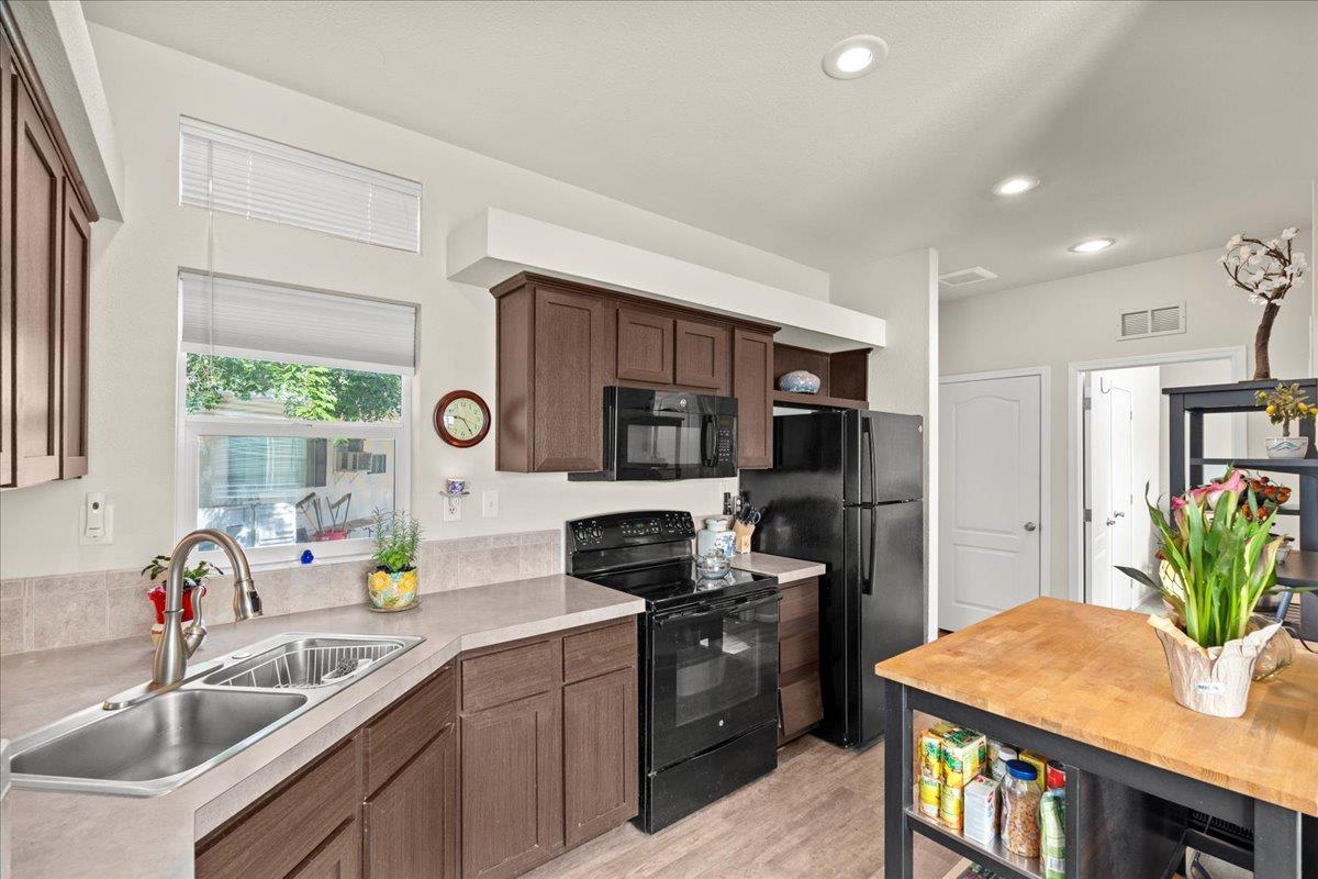 4800 Auburn Folsom Rd 70