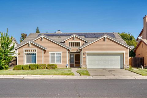 1833 Rail Street Manteca CA 95337