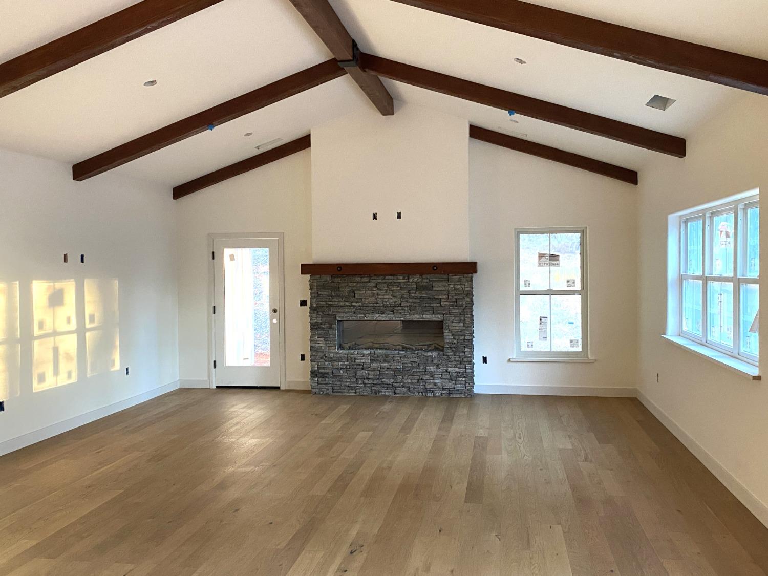 5569 Crestline Drive
