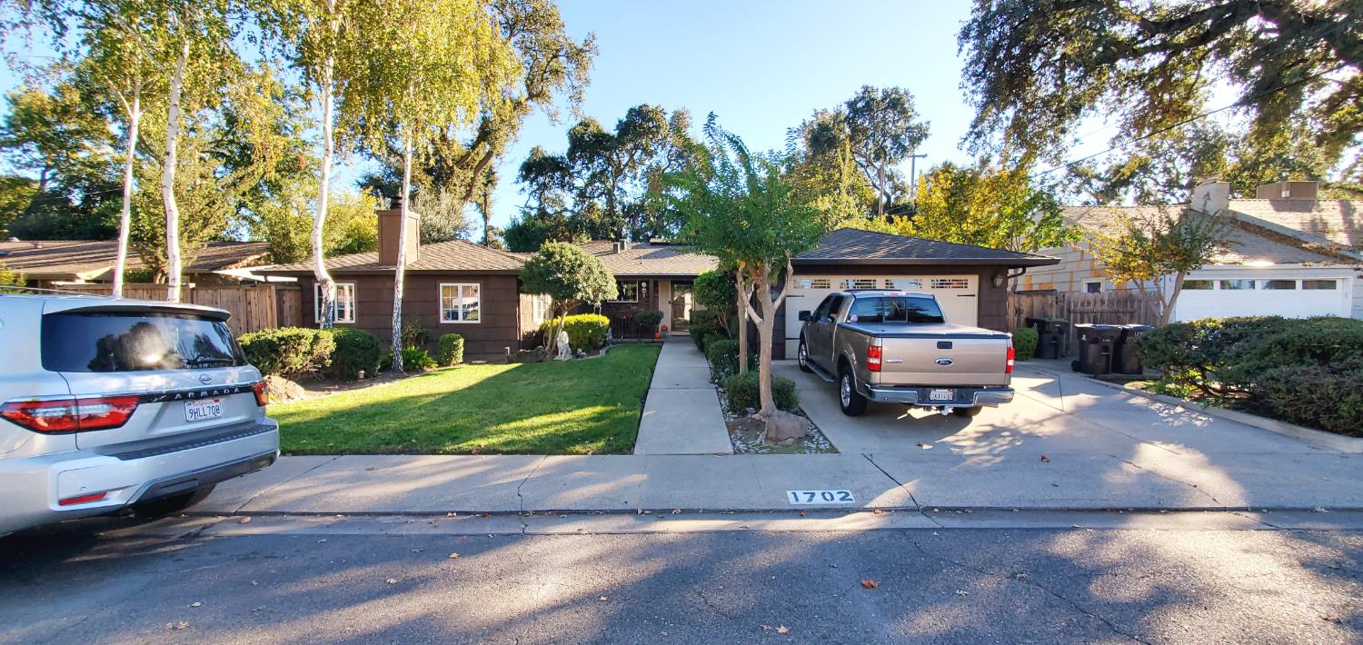 1702 Meadow Avenue