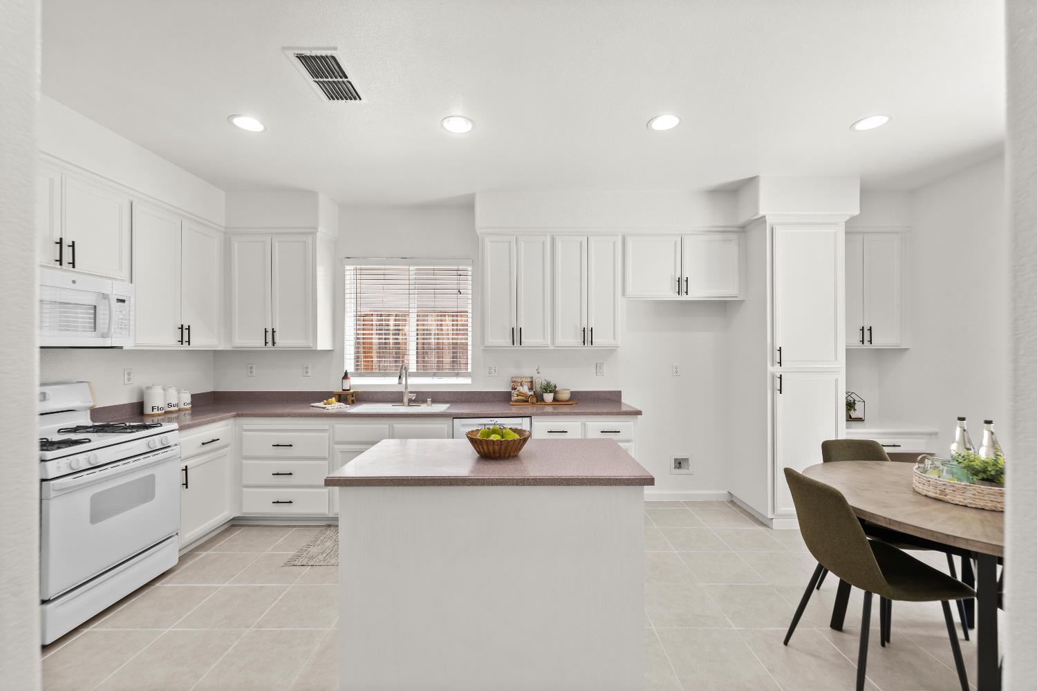 6526 Mystery Mountain Way