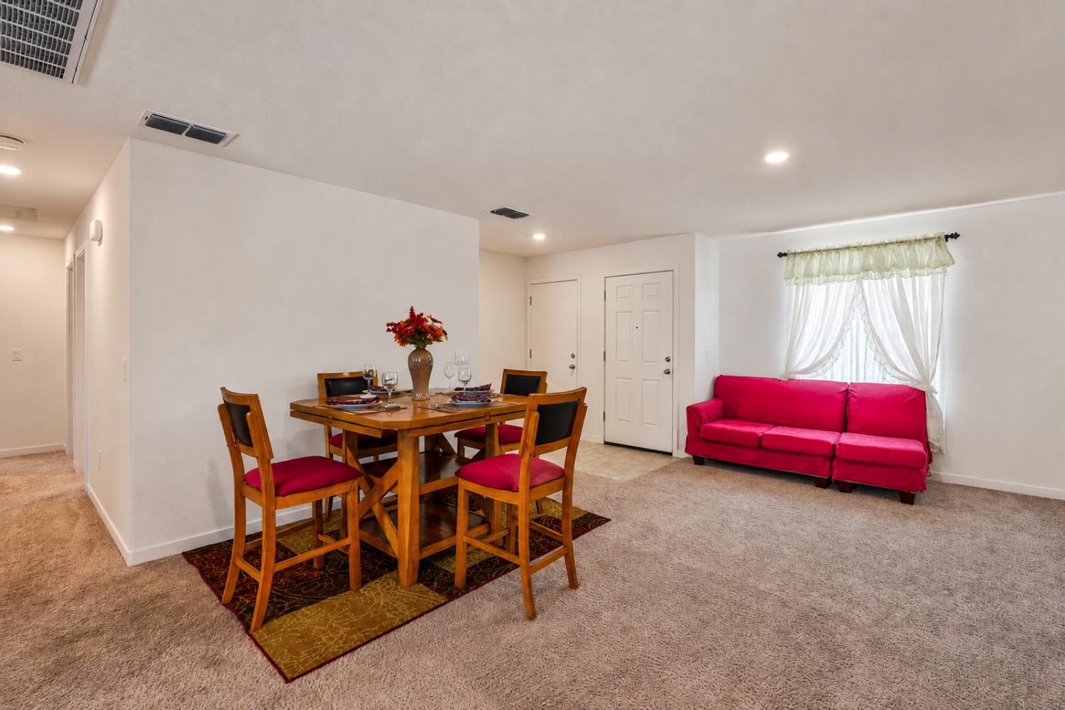 677 Mackenzie Court