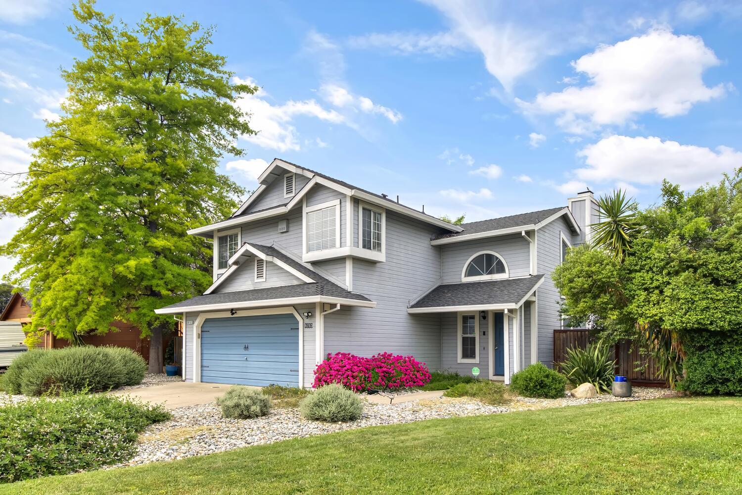 8153 La Almendra Way