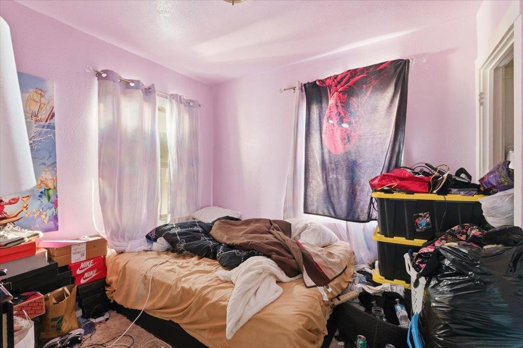 Photo of 2820 Fruitridge Road, Sacramento, CA 95820 (MLS # 226029077)