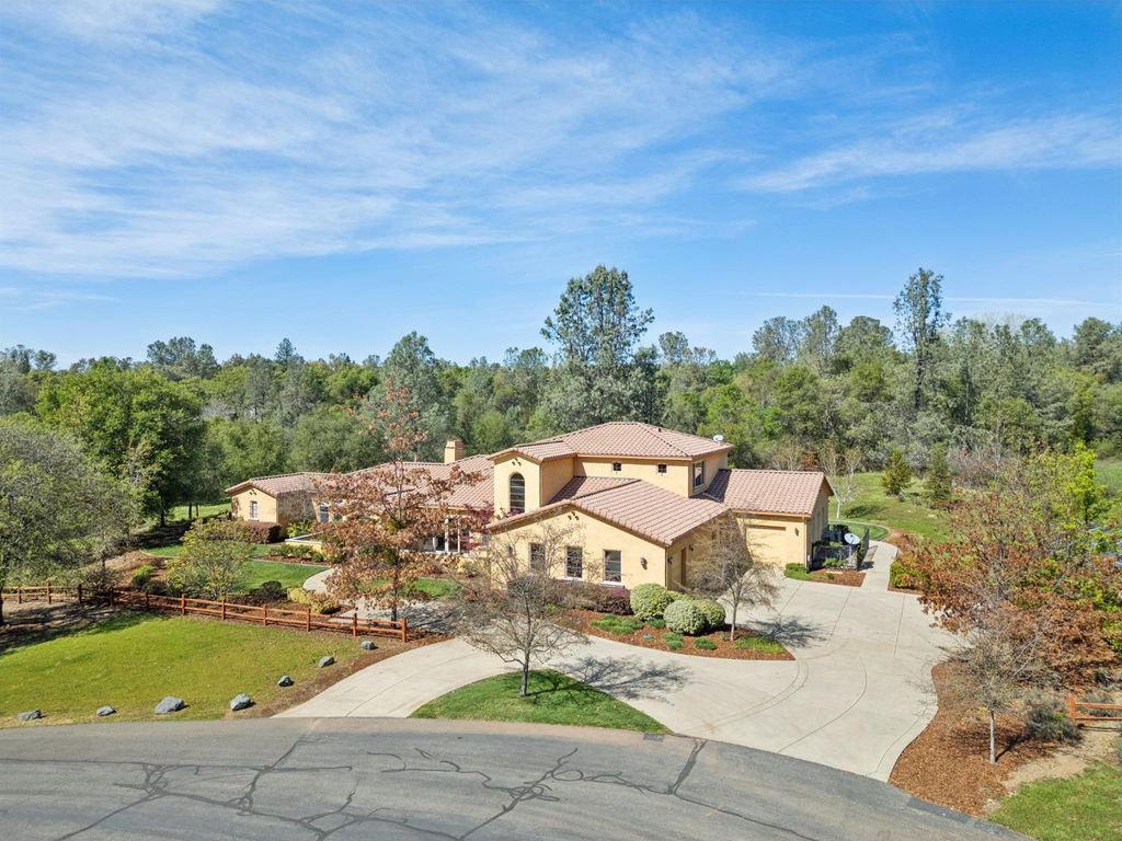 Photo of 5180 Remuda Court, Shingle Springs, CA 95682 (MLS # 226032624)