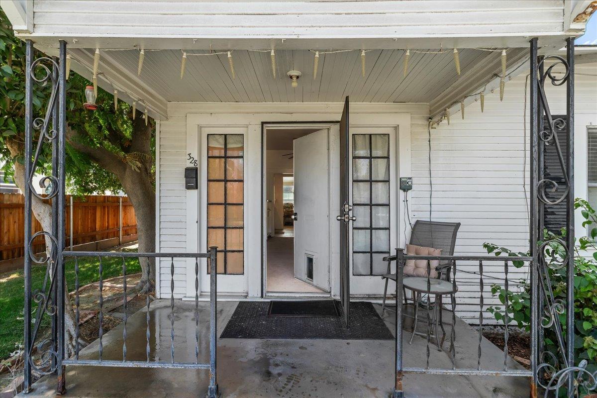 328 2nd Street