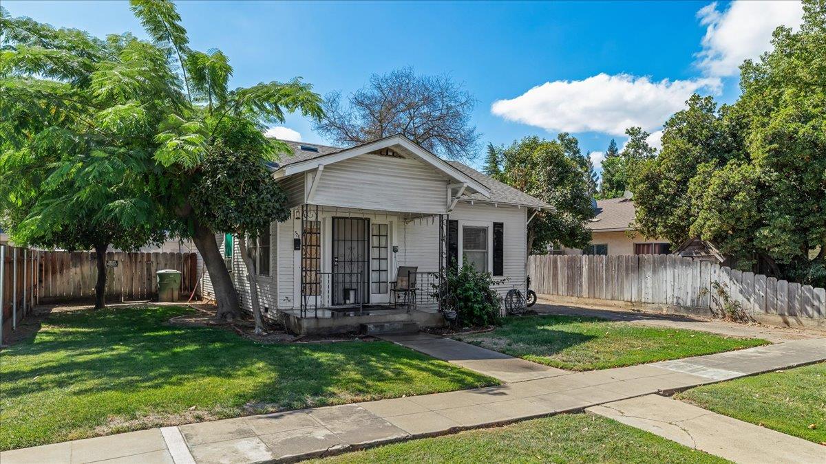 328 2nd Street