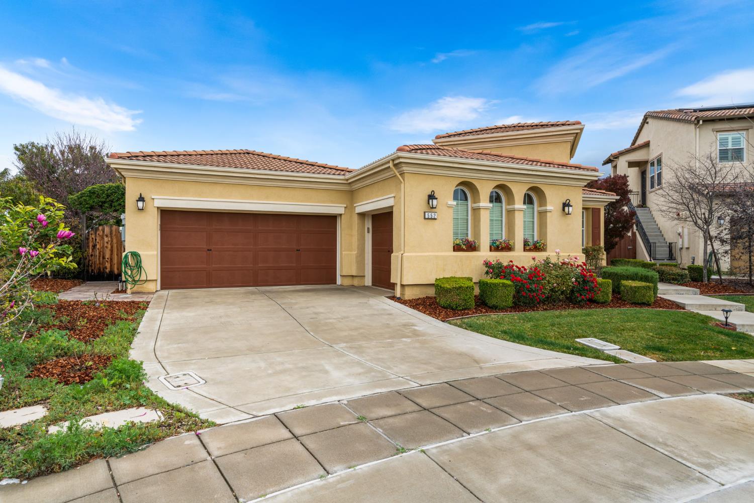 552 N Miraloma Court