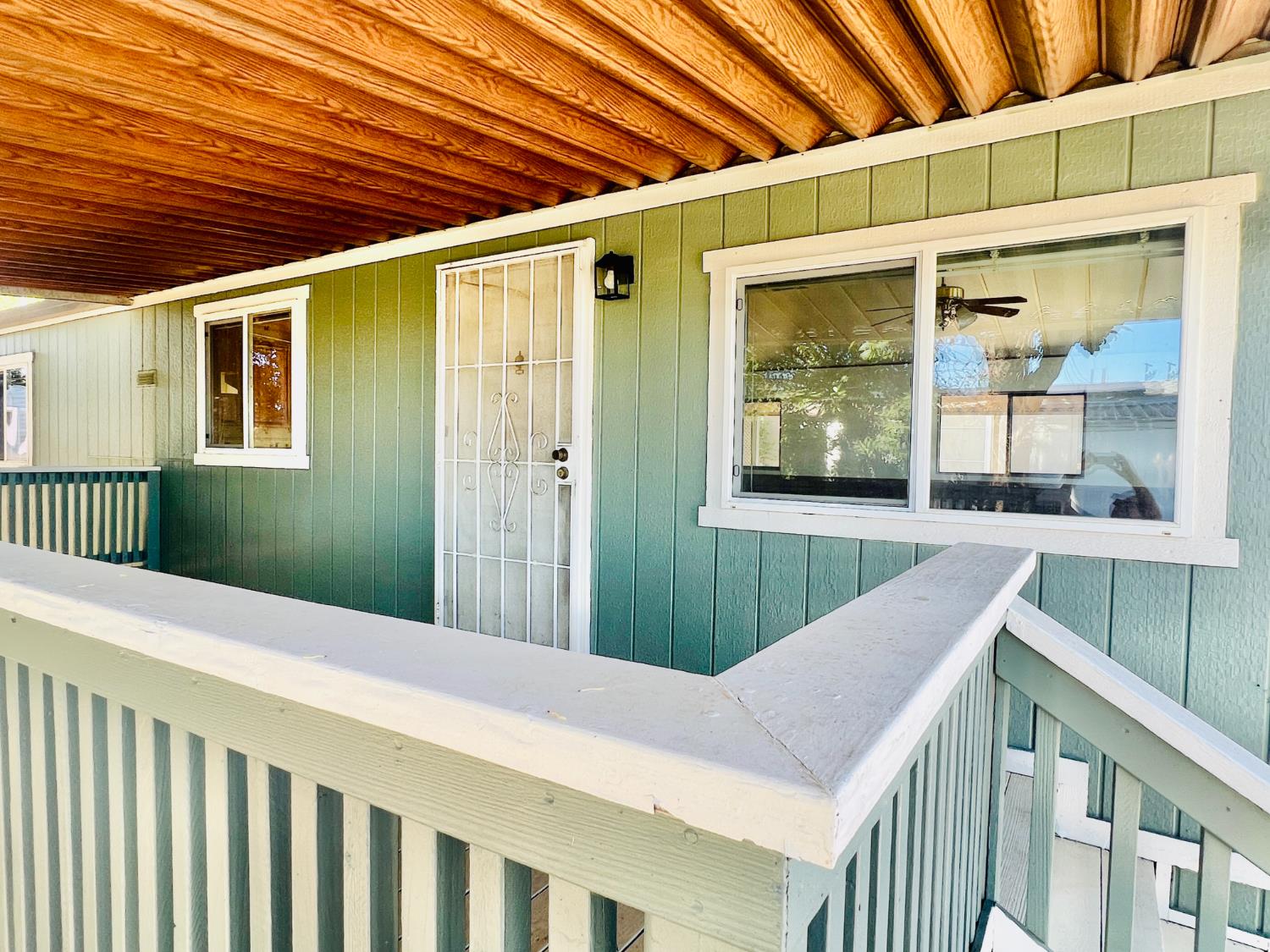 3120 Live Oak Boulevard 2