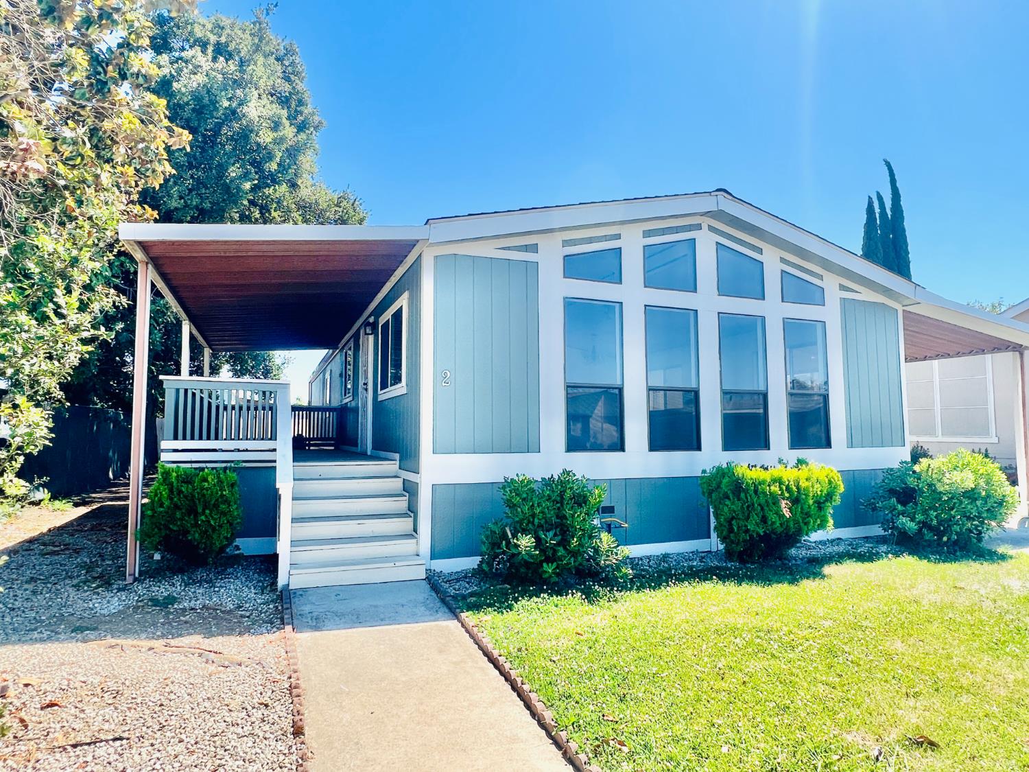 3120 Live Oak Boulevard 2