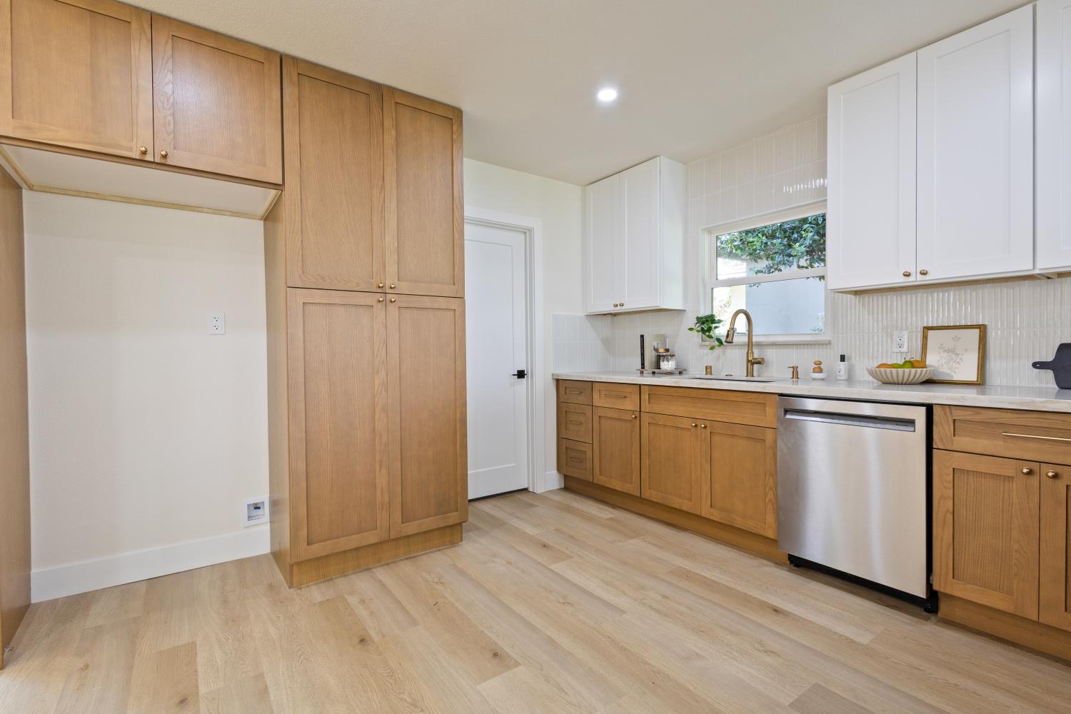 846 Vallejo Way