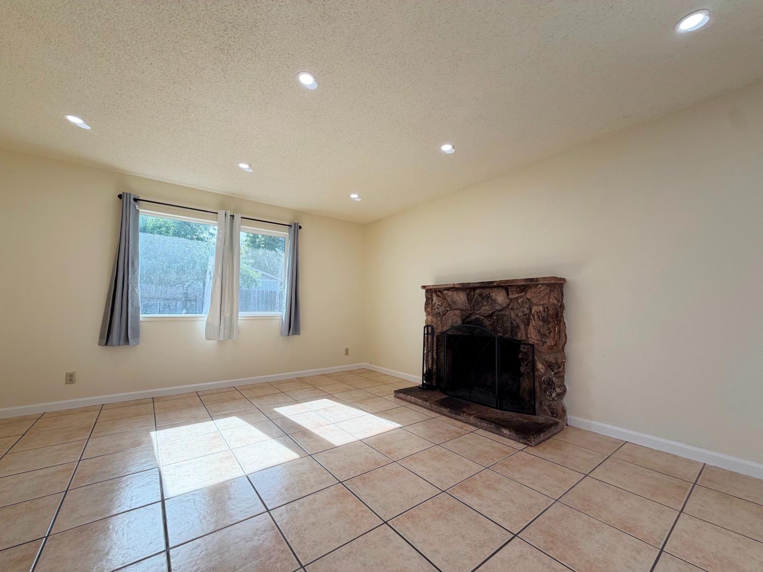 6260 Sunrise South Drive