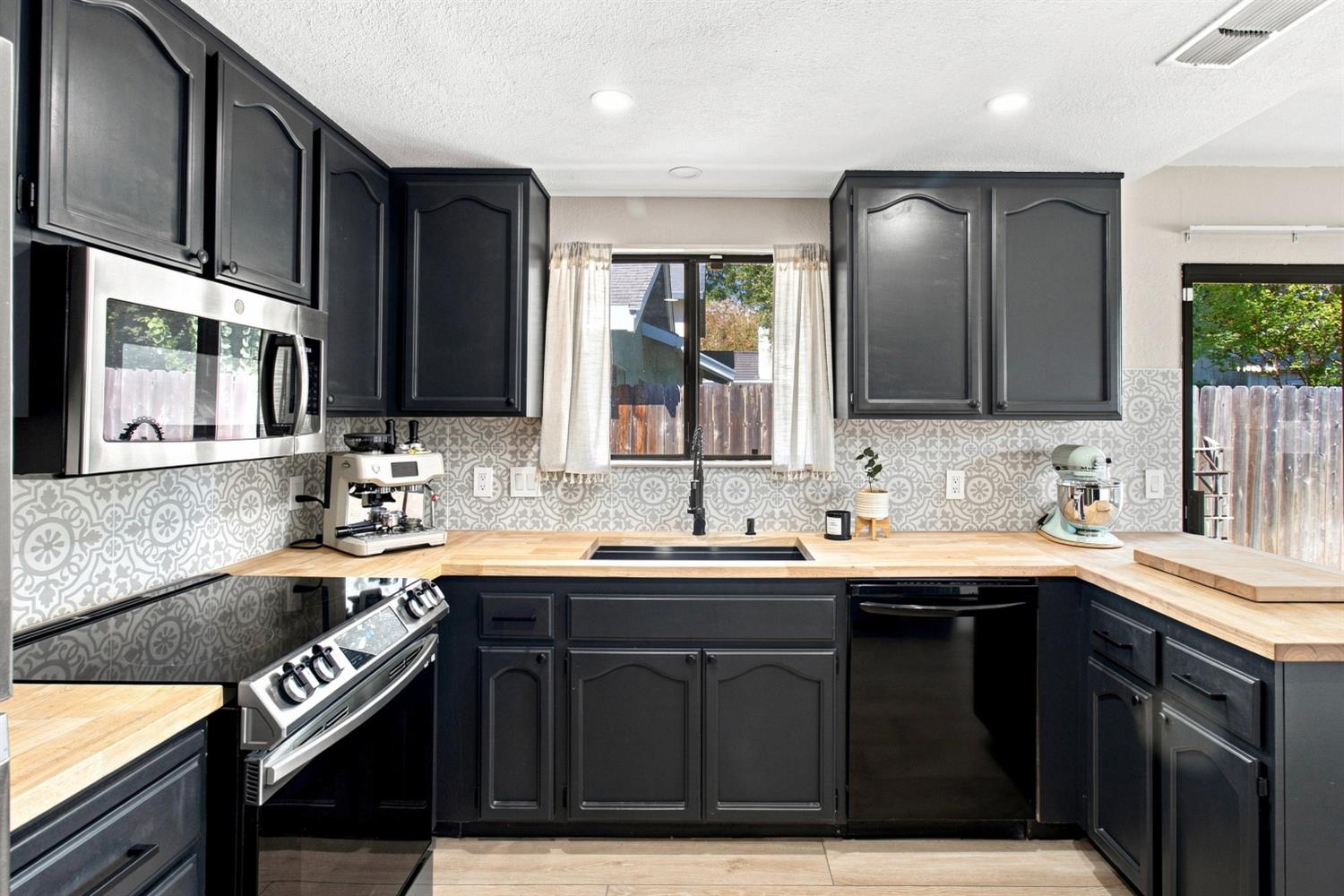 493 Cool Wind Way