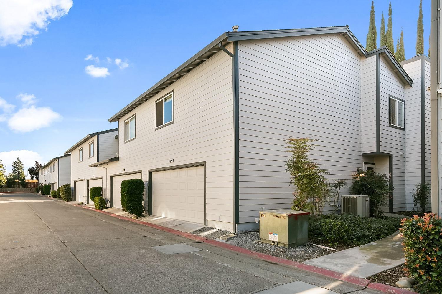 6224 Oak Valley Lane