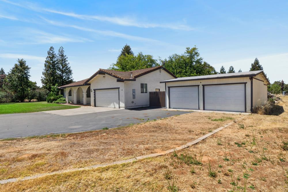 8736 Mackey Road