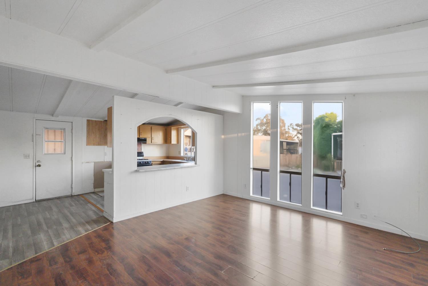 8200 Jantzen Road 3