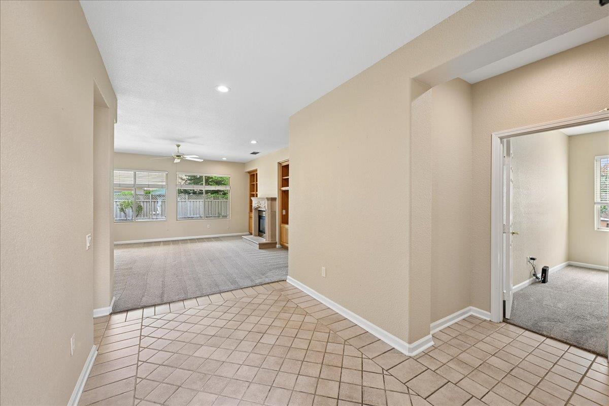 1605 Gingersnap Lane