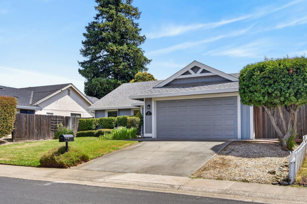 106 Duncan Way