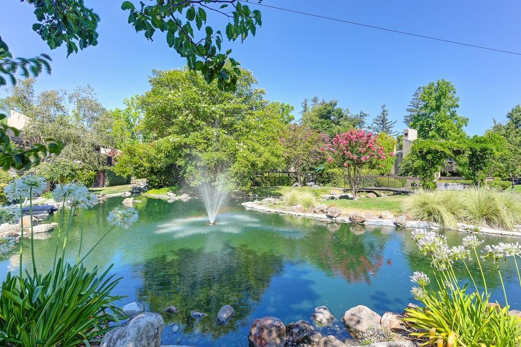 722 Woodside Lane East 3