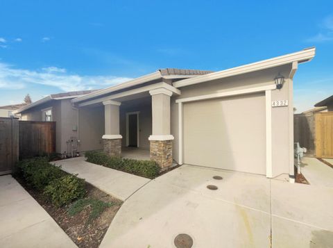 4332 Silver Cedar Lane Sacramento CA 95834