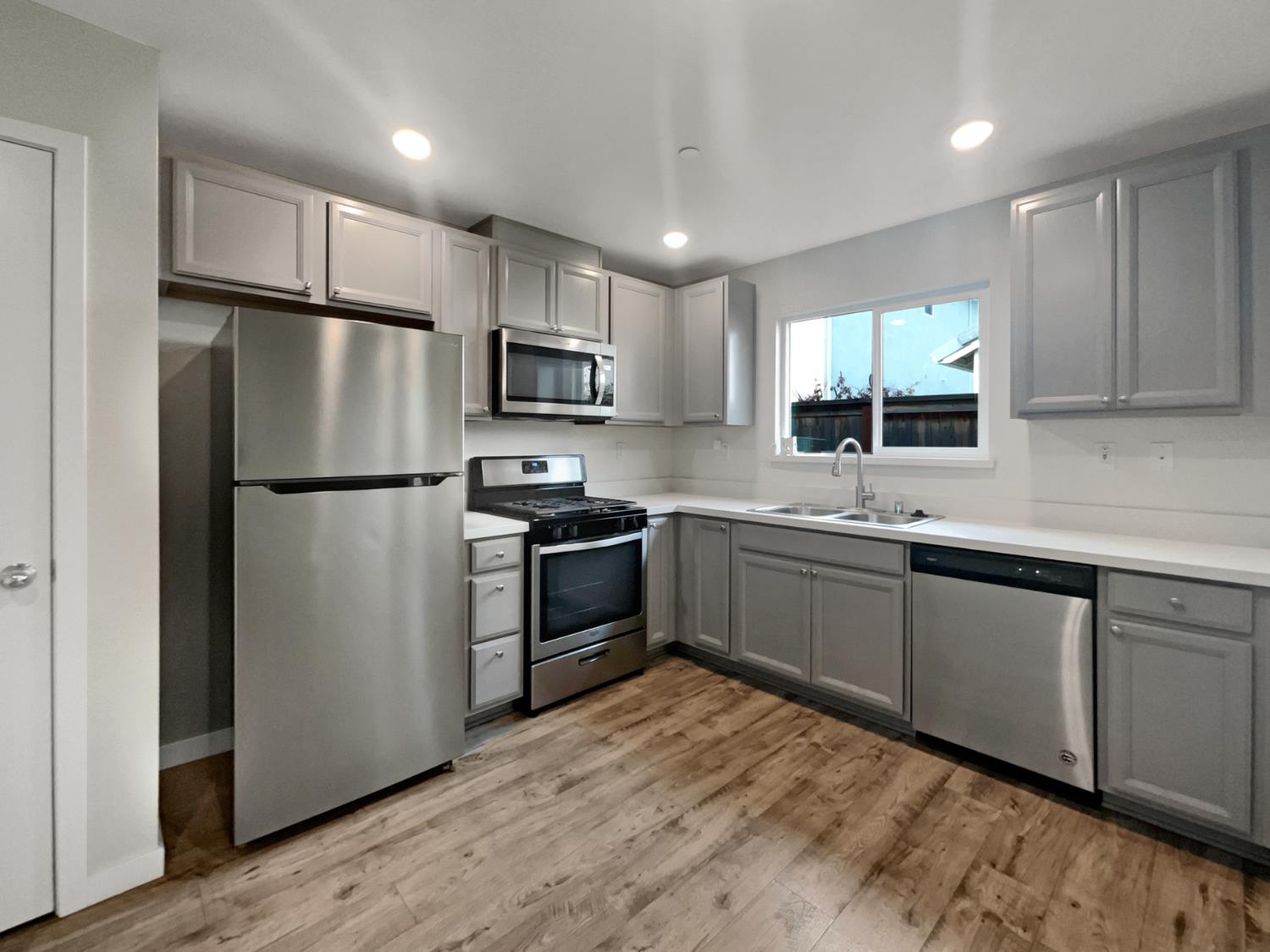 4332 Silver Cedar Lane