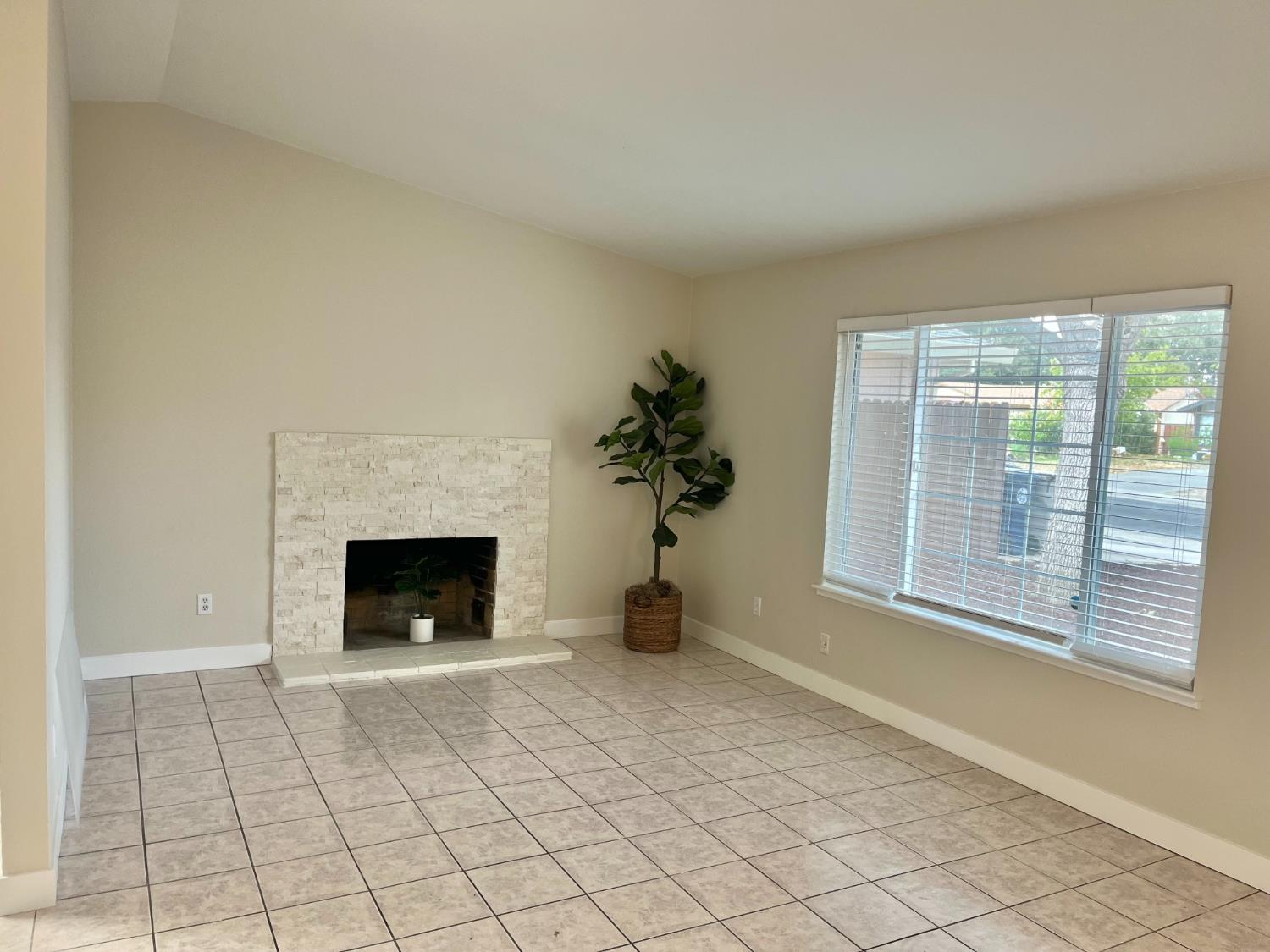 10 Ething Court