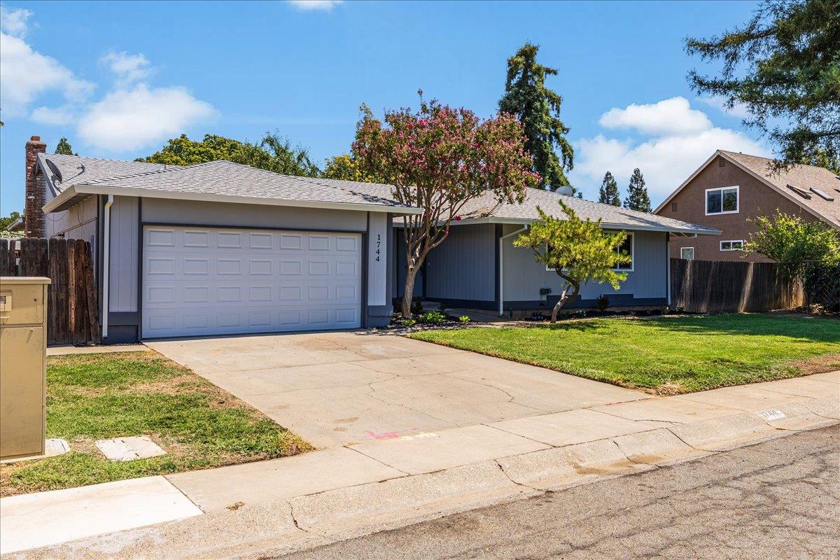 1744 Franquette Drive