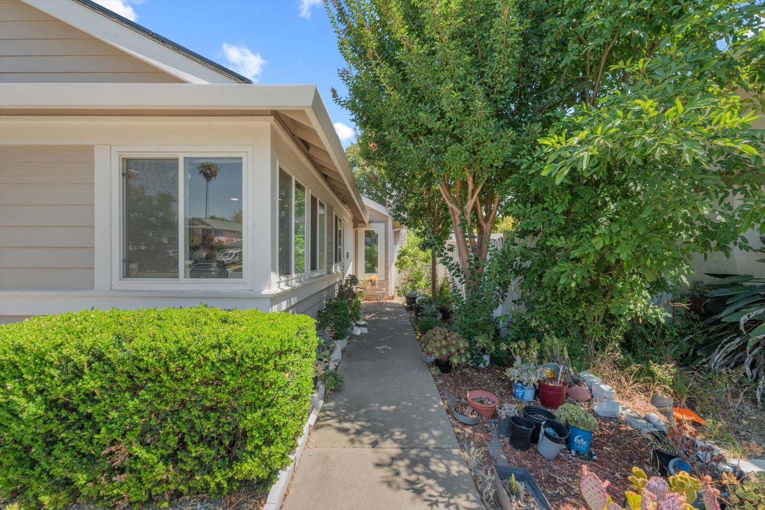7 Windbrook Court