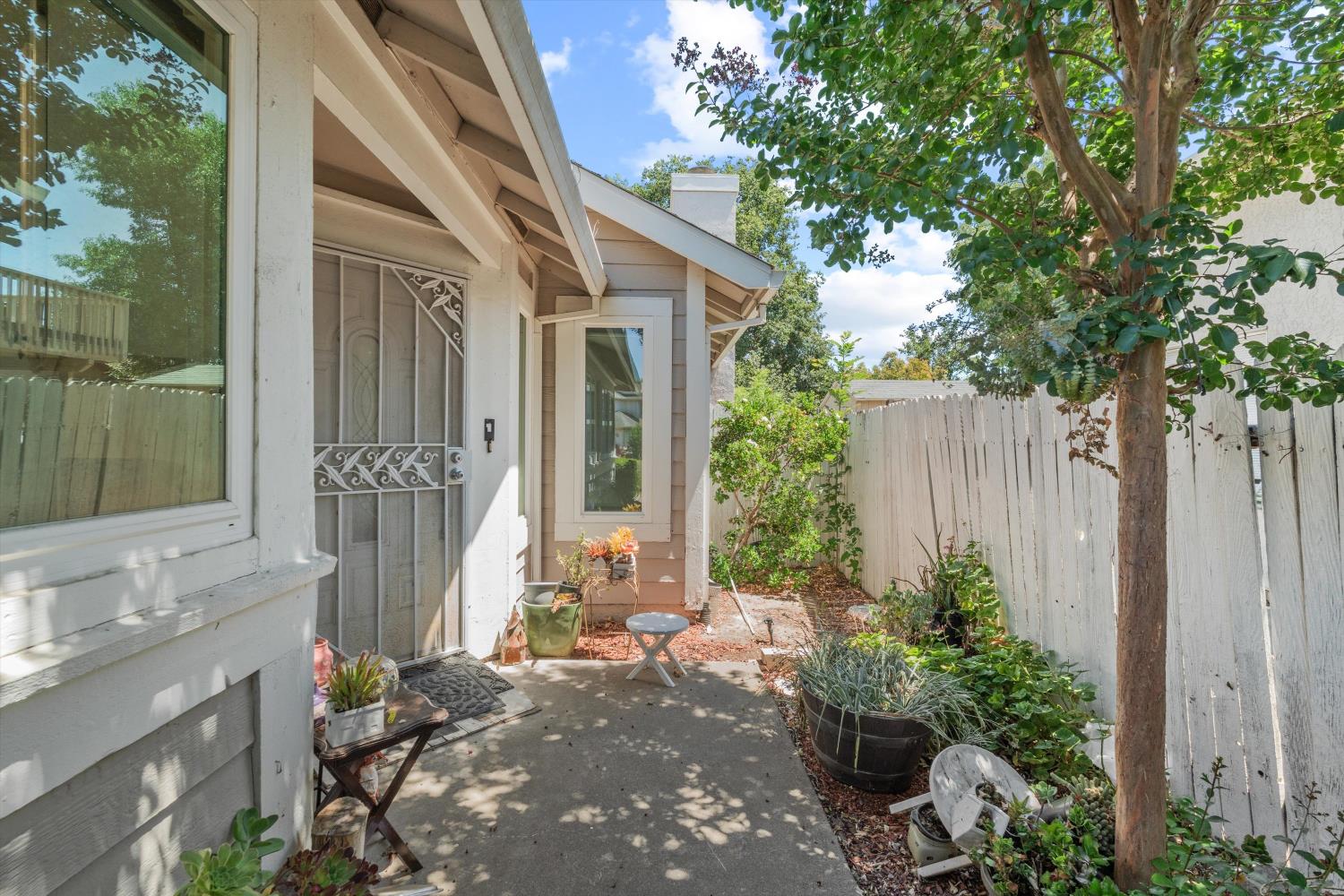 7 Windbrook Court