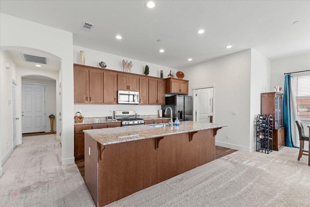 Los Banos, California 93635, United States, 3 Bedrooms Bedrooms, ,2 BathroomsBathrooms,Residential,Active,93799