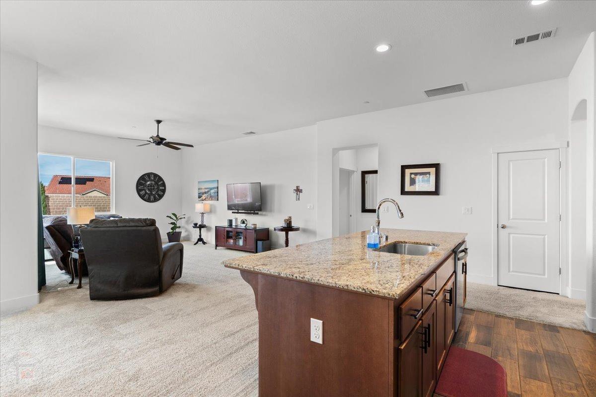 Los Banos, California 93635, United States, 3 Bedrooms Bedrooms, ,2 BathroomsBathrooms,Residential,Active,93799