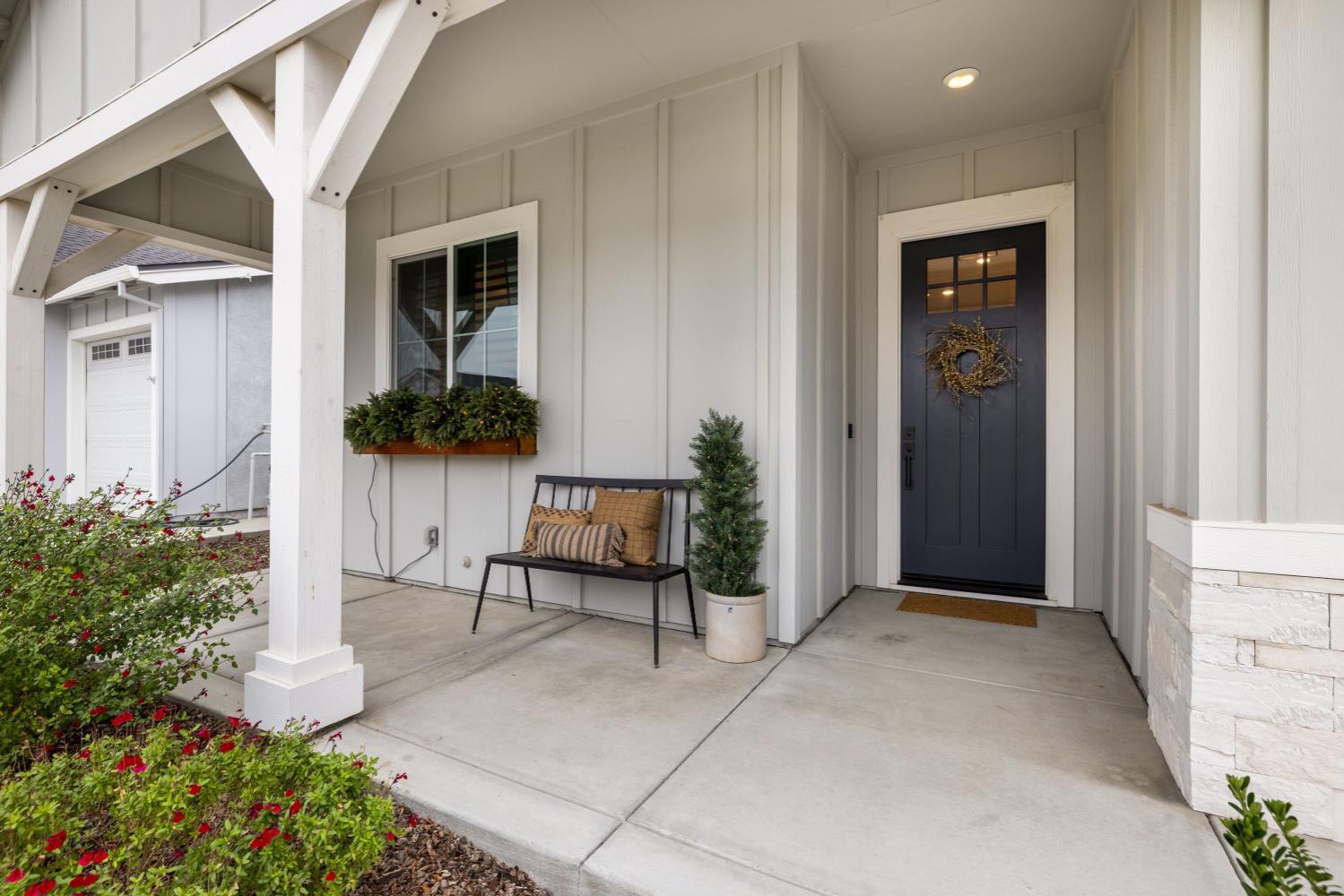 7017 Ivory Gables Street