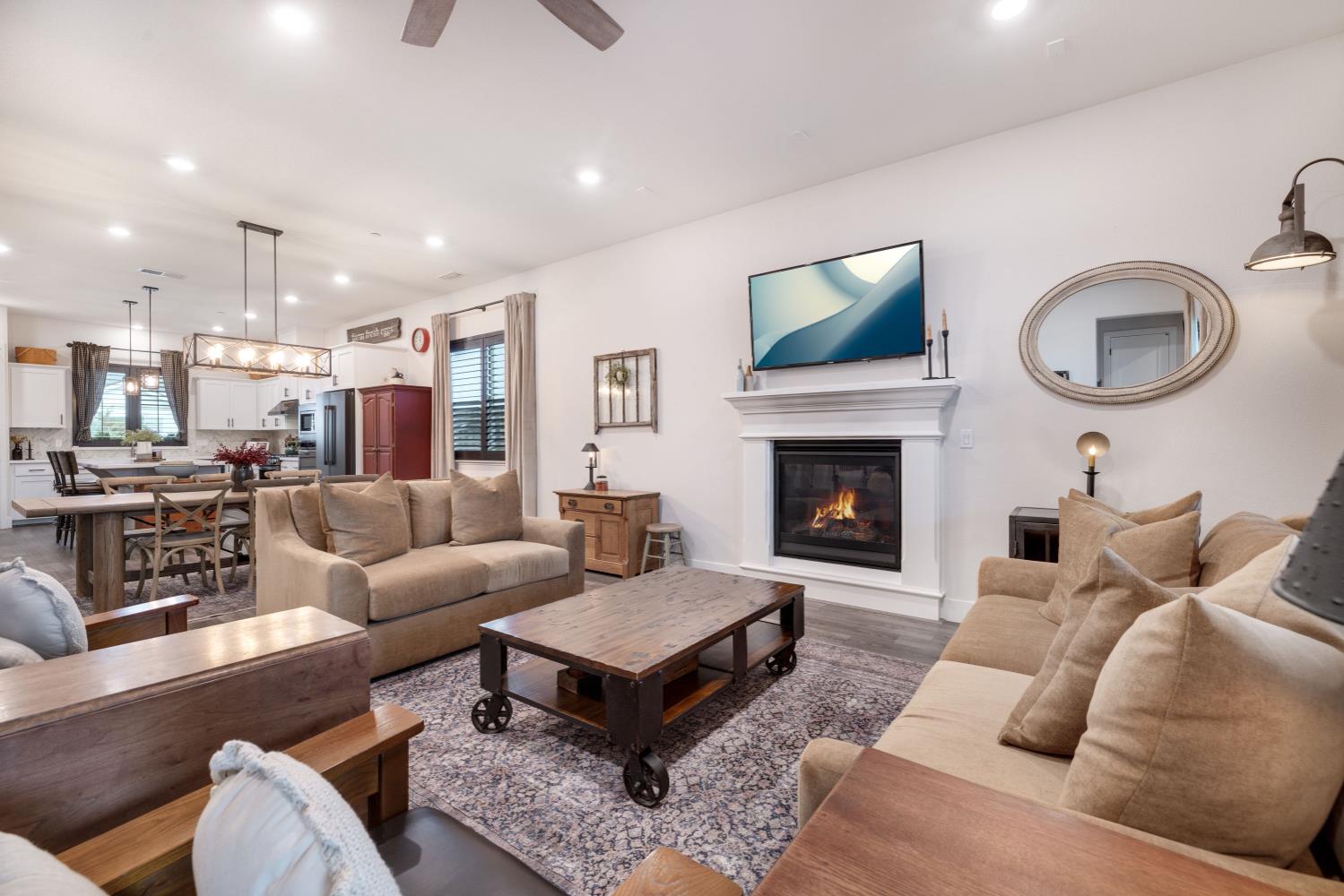 7017 Ivory Gables Street