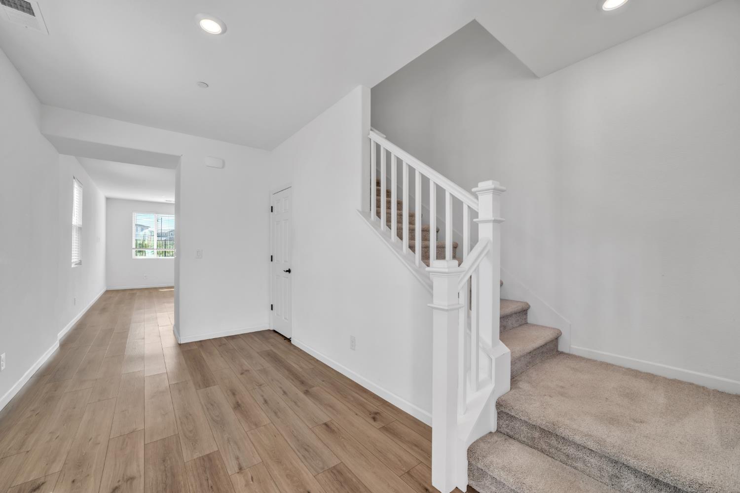 4562 Butterfly Ridge Drive
