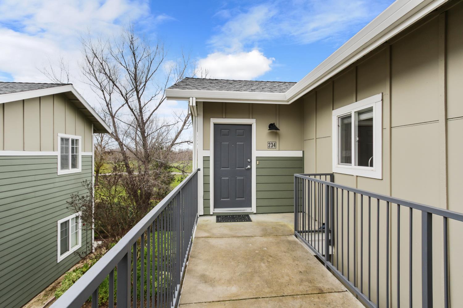 1818 Moore Boulevard 234