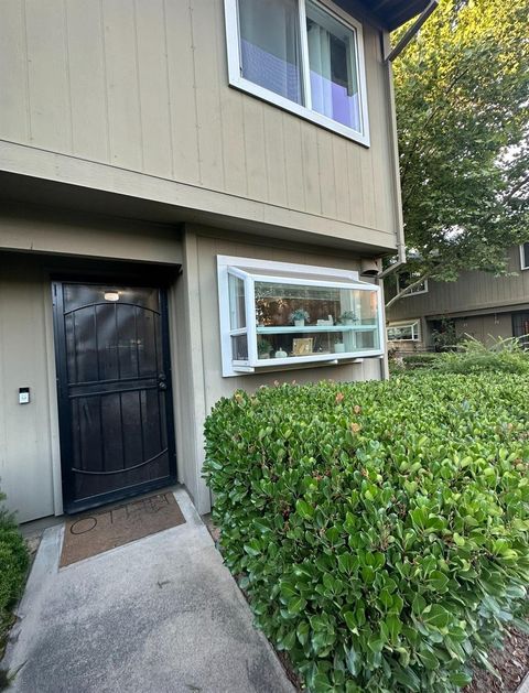 4322 Greenholme Drive Unit 40, Sacramento, CA 95842 - MLS#: 225056023