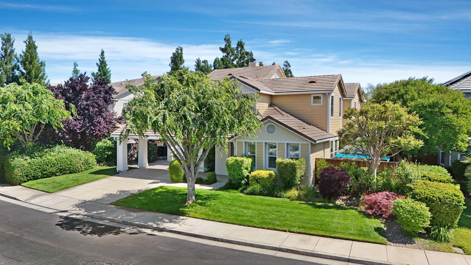 2127 Lighthouse Circle