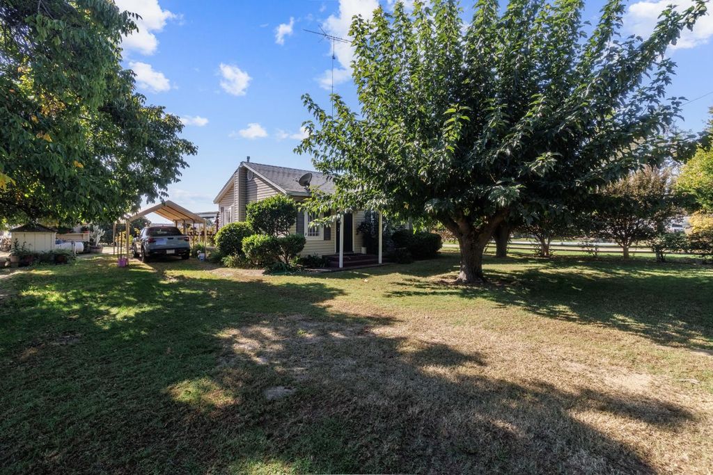 Photo of 14095 Westside Boulevard, Livingston, CA 95334 (MLS # 225140390)