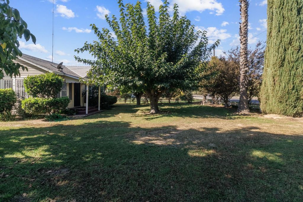 Photo of 14095 Westside Boulevard, Livingston, CA 95334 (MLS # 225140390)