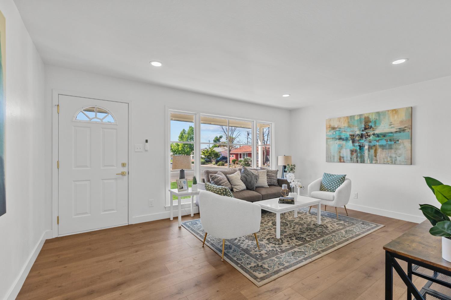 5625 La Campana Way
