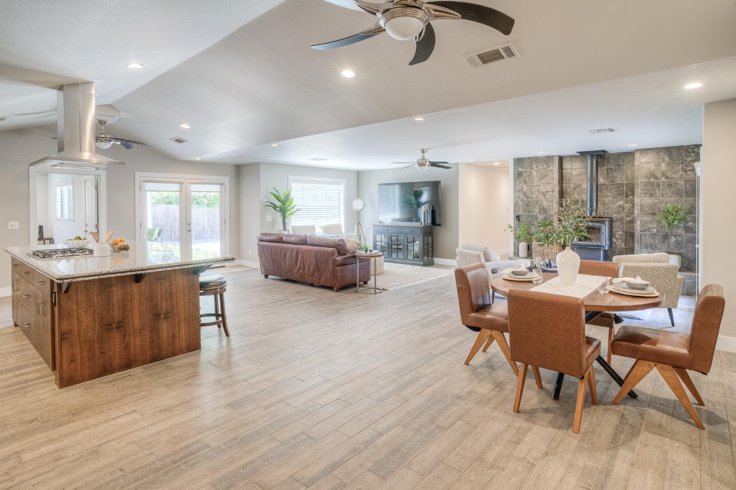 800 S Meridian Road