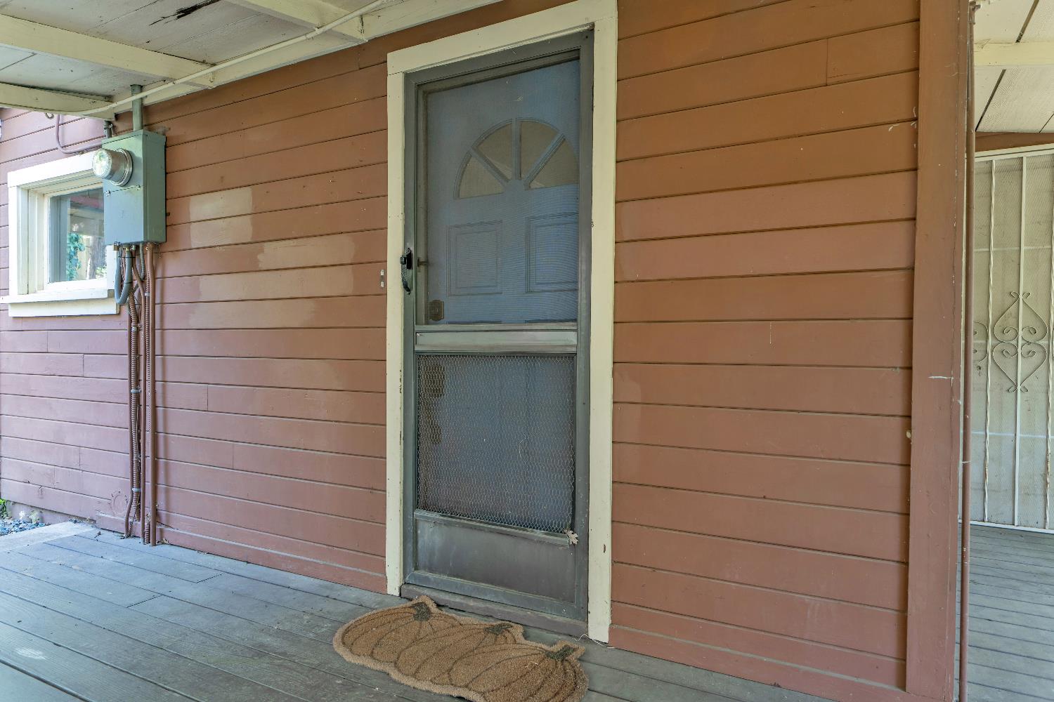 14606 Emigrant Trail
